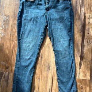 Levi’s 311 skinny shaping jeans